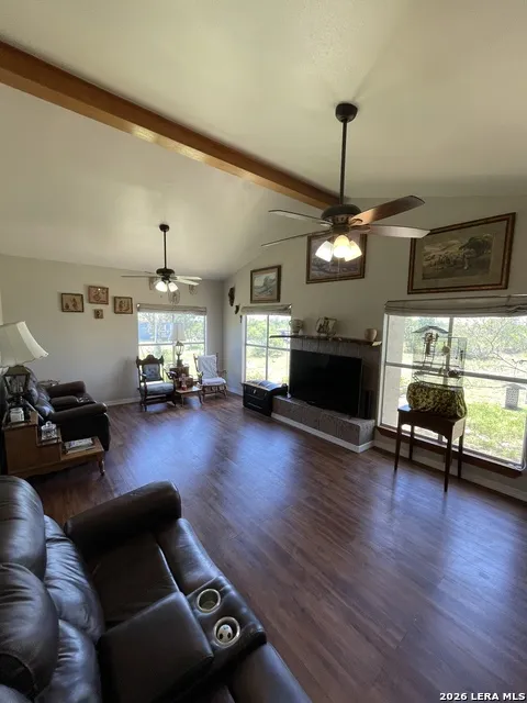 402 County Road 574 Castroville, TX 78009