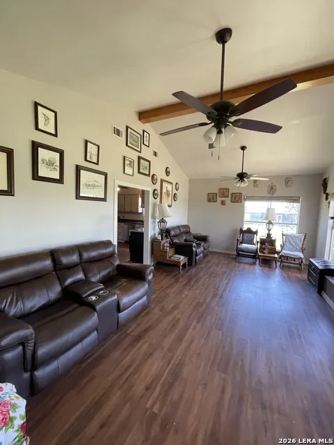 402 County Road 574 Castroville, TX 78009
