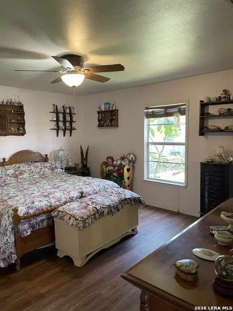 402 County Road 574 Castroville, TX 78009