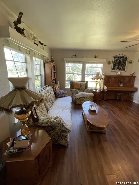 402 County Road 574 Castroville, TX 78009