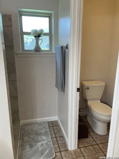402 County Road 574 Castroville, TX 78009