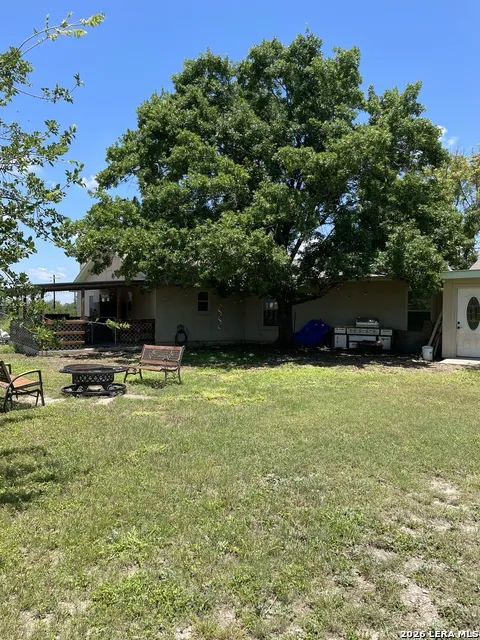 402 County Road 574 Castroville, TX 78009
