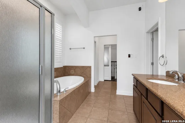 21703 Givenchy Hl San Antonio, TX 78256