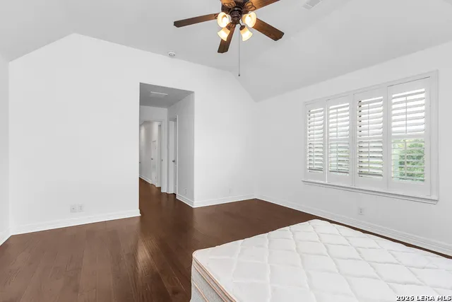 21703 Givenchy Hl San Antonio, TX 78256