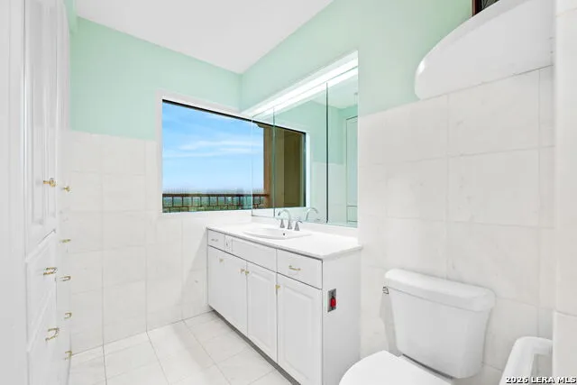 1 Towers Park Ln #2305 San Antonio, TX 78209