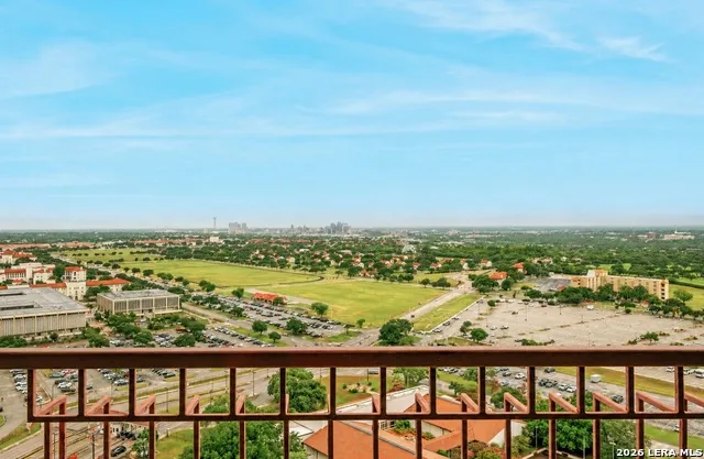 1 Towers Park Ln #2305 San Antonio, TX 78209