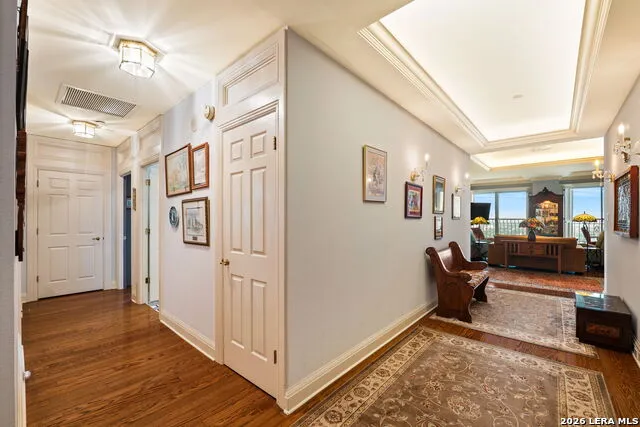 1 Towers Park Ln #2305 San Antonio, TX 78209