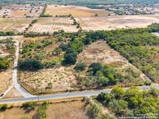 17520 Jackel Rd. Von Ormy, TX 78073
