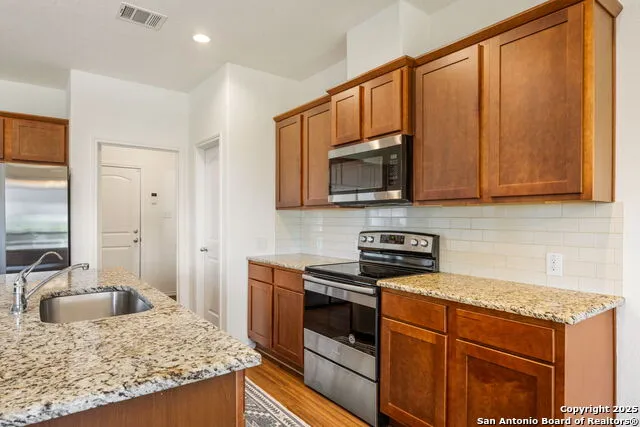 228 Hiram cook Blanco, TX 78606