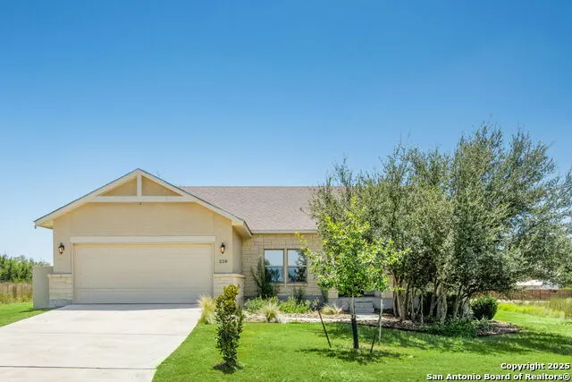228 Hiram cook Blanco, TX 78606