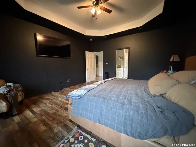 700 JACK NICKOLAUS DR Devine, TX 78016