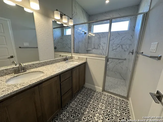 128 MAGNOLIA CIR Boerne, TX 78006