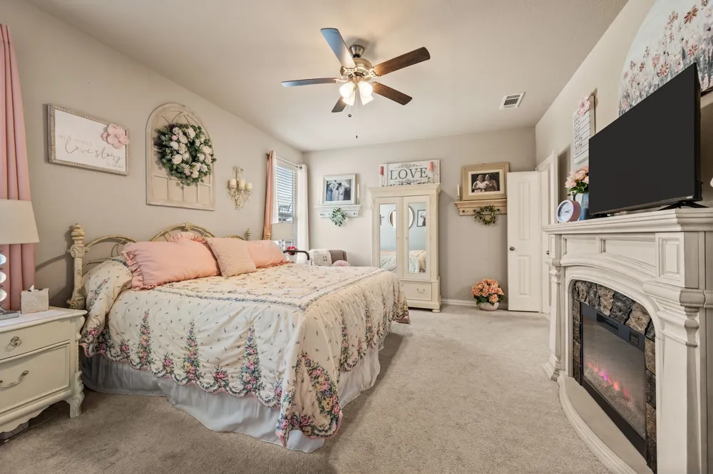 792 Feather Edge Drive Springtown, TX 76082
