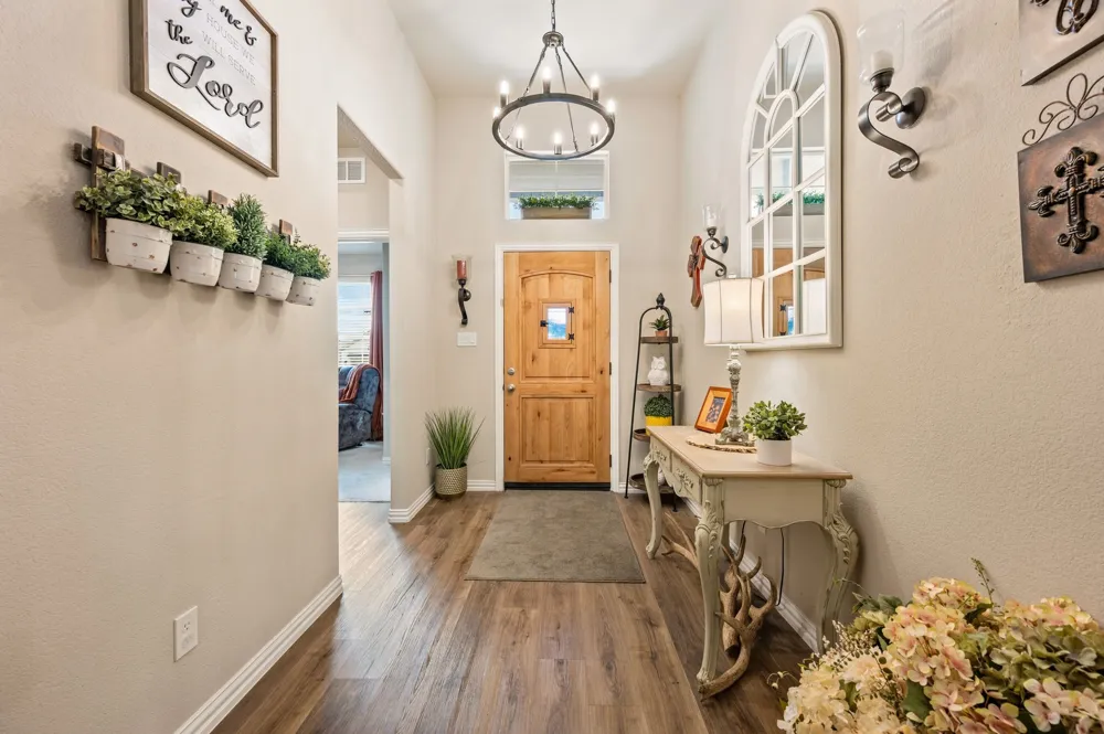 792 Feather Edge Drive Springtown, TX 76082