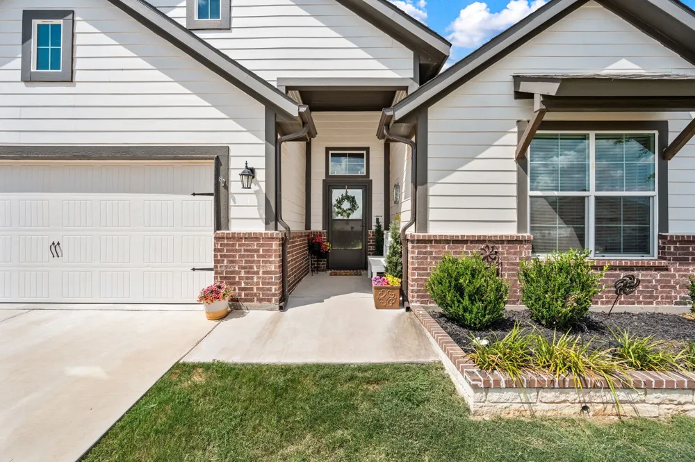 792 Feather Edge Drive Springtown, TX 76082