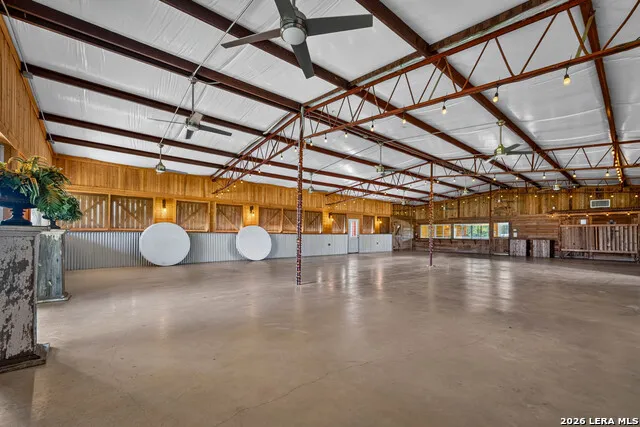 14361 LA VERNIA RD San Antonio, TX 78152
