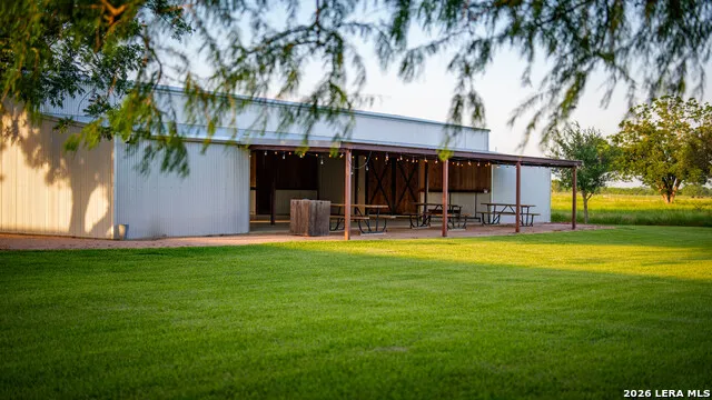 14361 LA VERNIA RD San Antonio, TX 78152