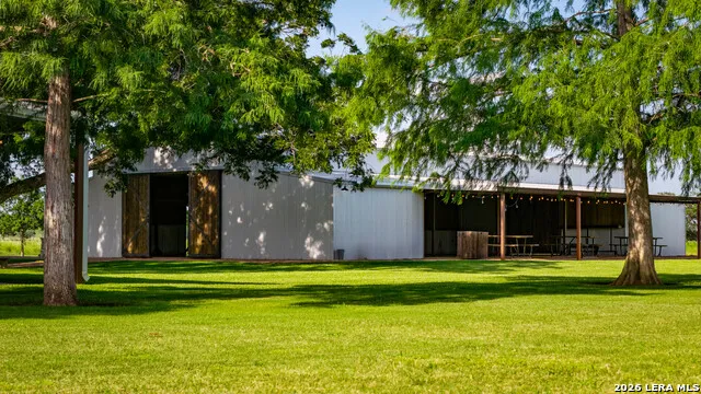 14361 LA VERNIA RD San Antonio, TX 78152