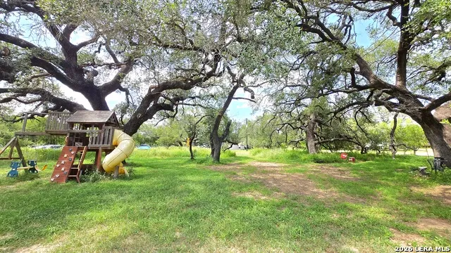 289 ZIGMOND RD Poteet, TX 78065