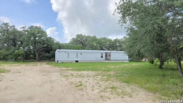289 ZIGMOND RD Poteet, TX 78065