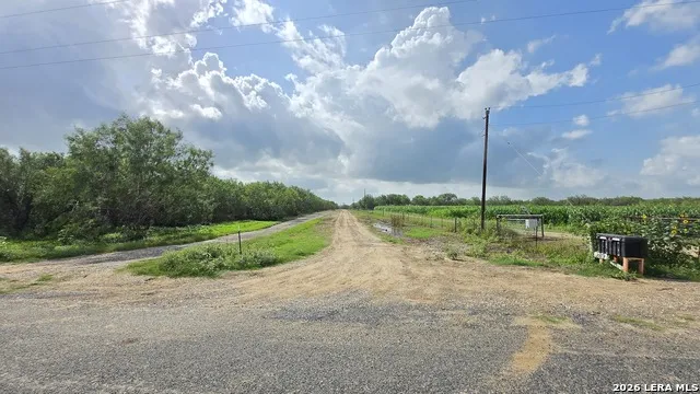 289 ZIGMOND RD Poteet, TX 78065