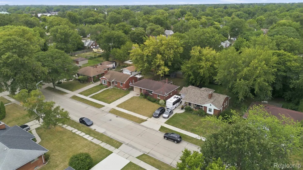 20310 Woodside Street Harper Woods City, MI 48225