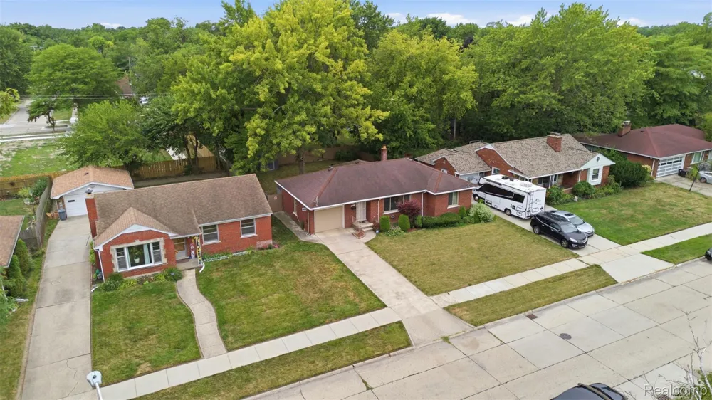 20310 Woodside Street Harper Woods City, MI 48225