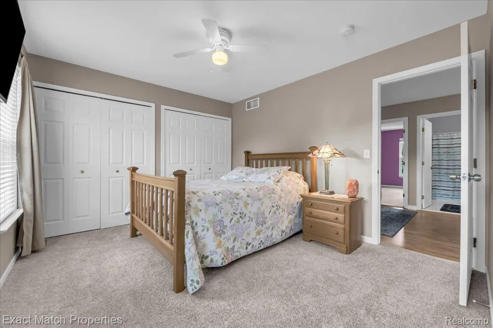 1633 Four Seasons Drive Hartland Township, MI 48843