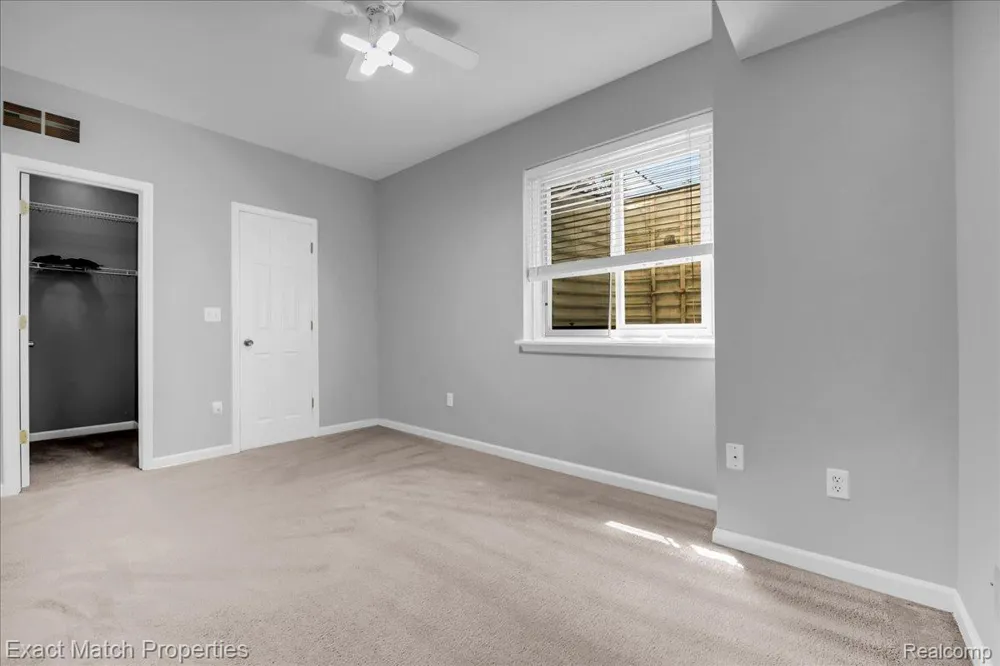 1633 Four Seasons Drive Hartland Township, MI 48843