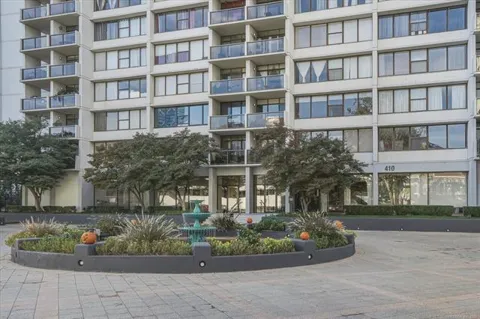 410 W 7th Street #225
