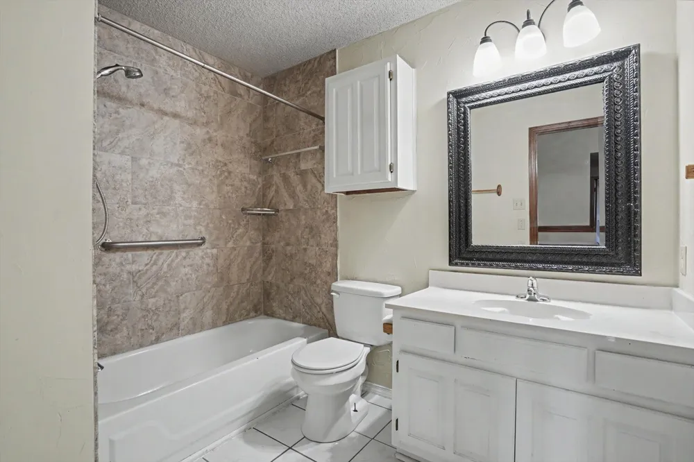 8710 S 88th East Avenue Tulsa, OK 74133