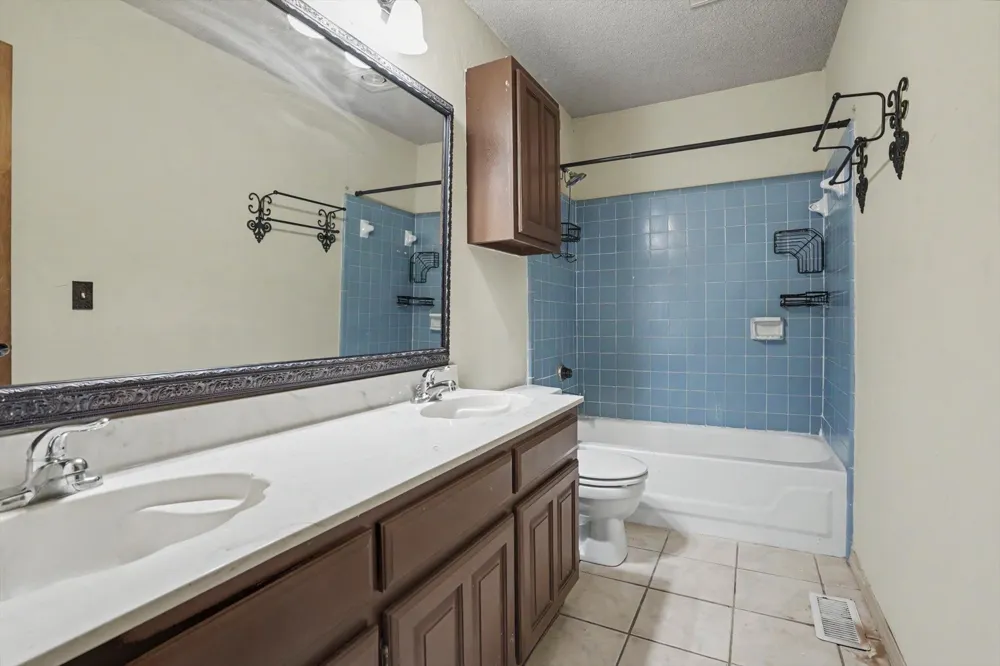 8710 S 88th East Avenue Tulsa, OK 74133