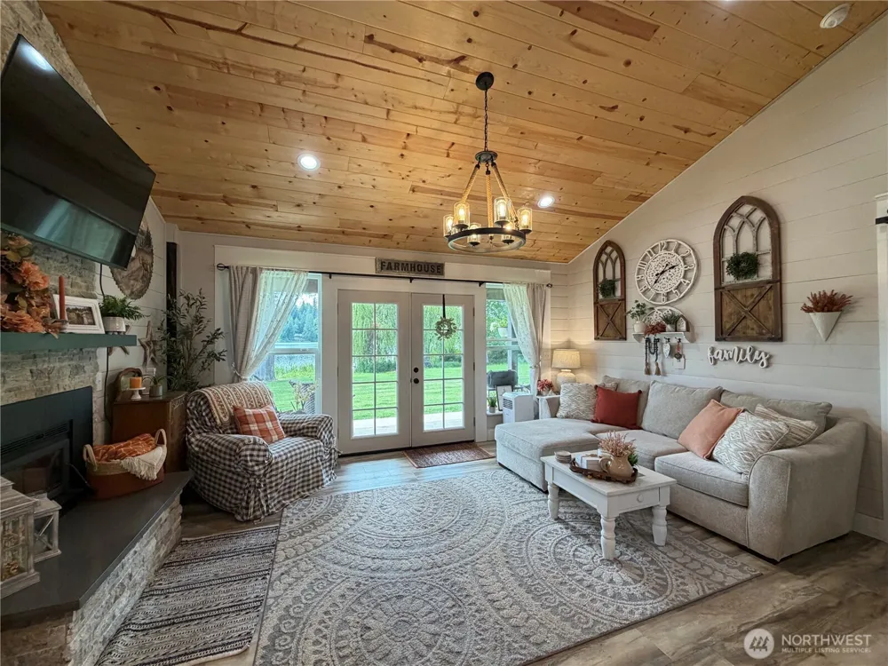 3420 Mission Road W Bremerton, WA 98312