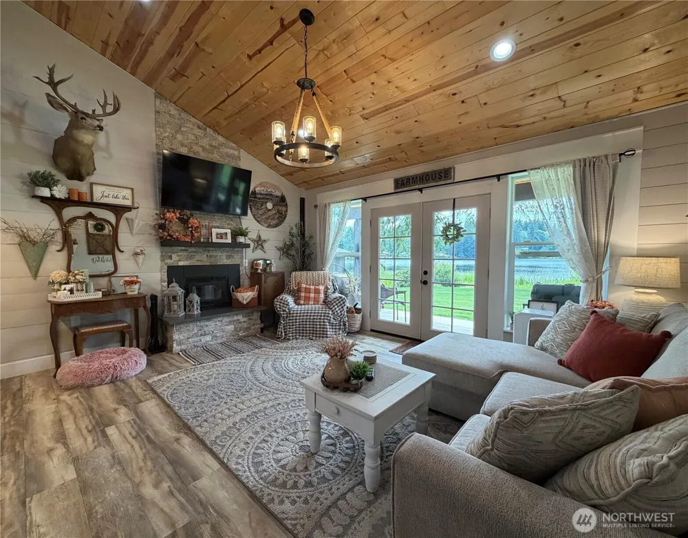 3420 Mission Road W Bremerton, WA 98312