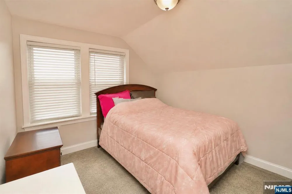 105 Main Street Linden, NJ 07036