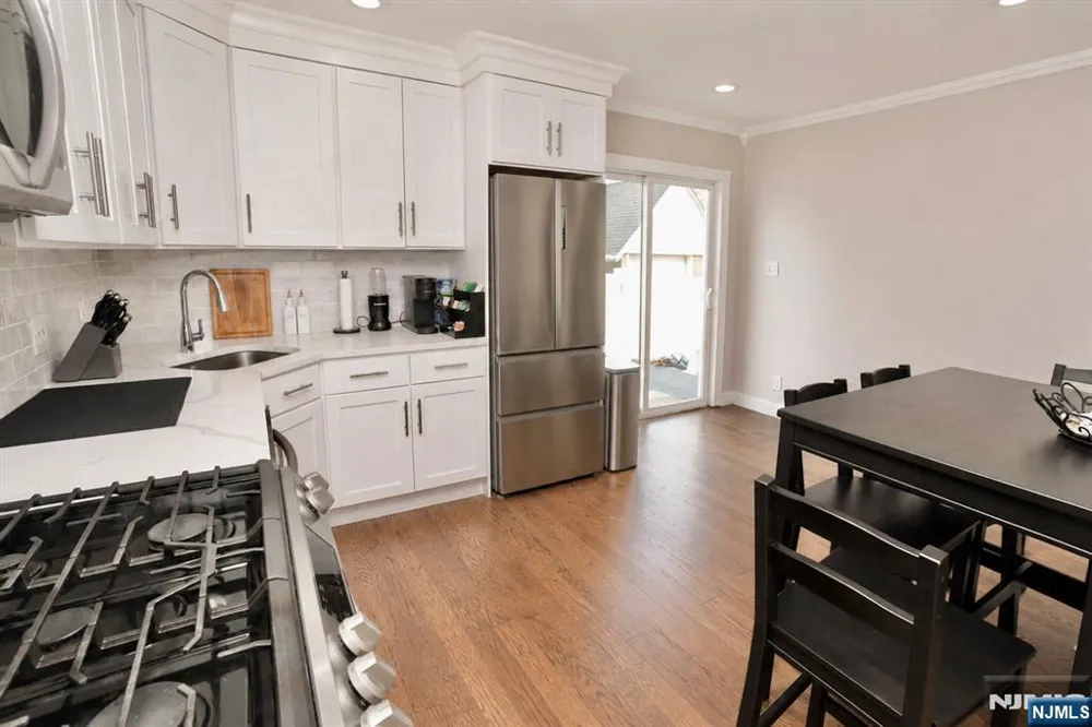 105 Main Street Linden, NJ 07036