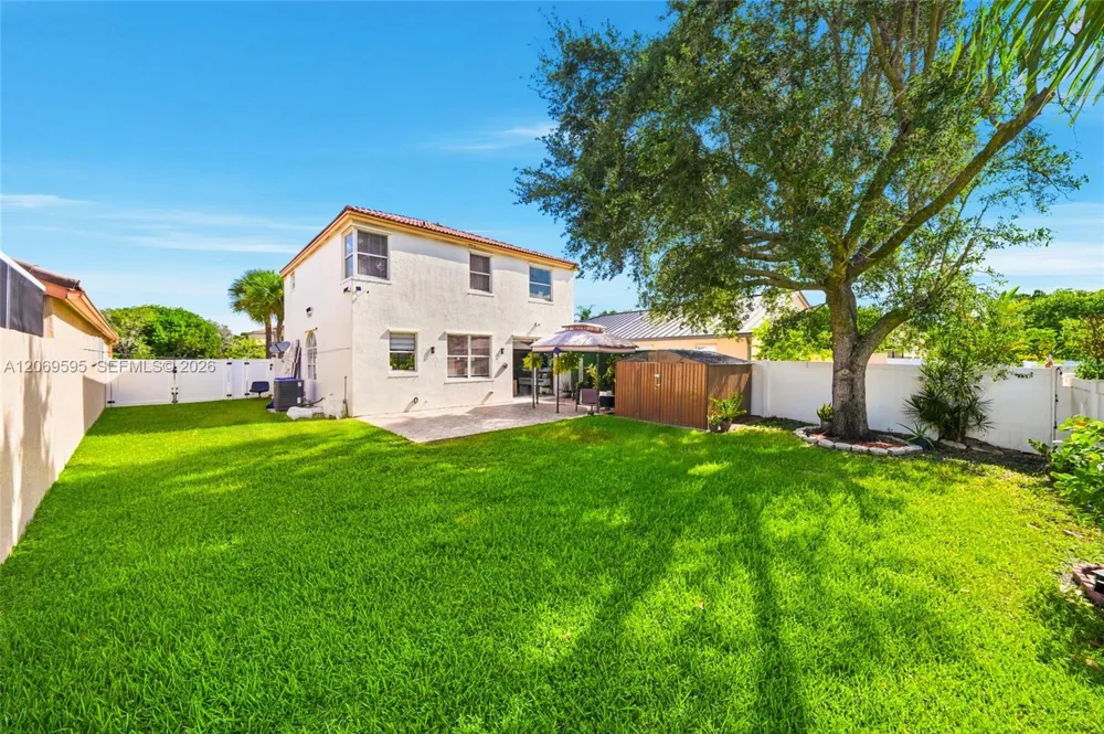 15872 NW 21st St Pembroke Pines, FL 33028