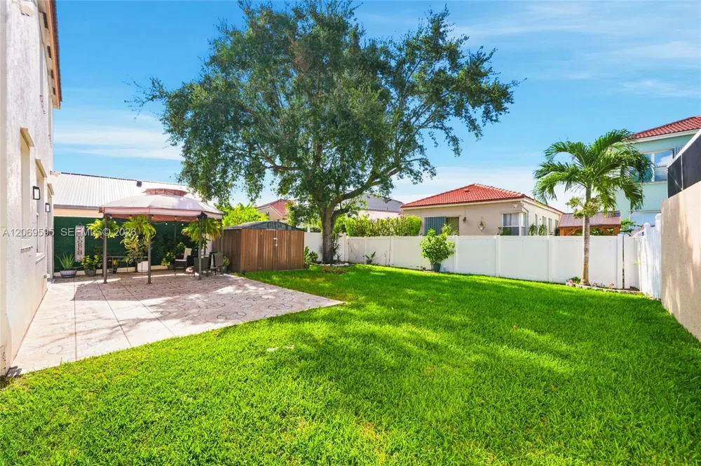 15872 NW 21st St Pembroke Pines, FL 33028