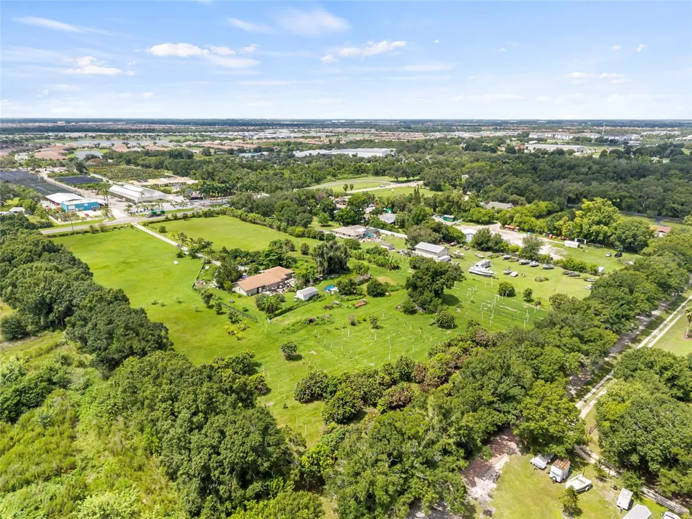16305 E STATE ROAD 64 Bradenton, FL 34212