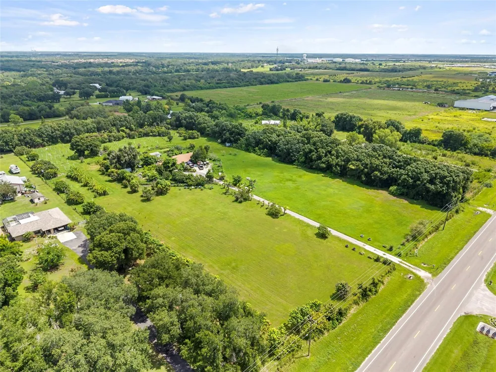 16305 E STATE ROAD 64 Bradenton, FL 34212