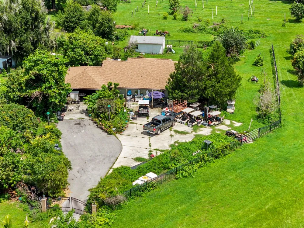 16305 E STATE ROAD 64 Bradenton, FL 34212