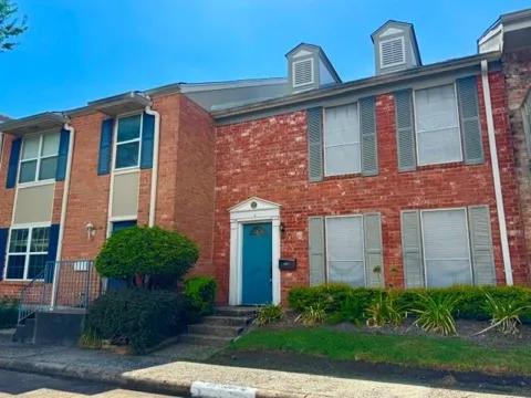 1605 W Sam Houston Parkway S