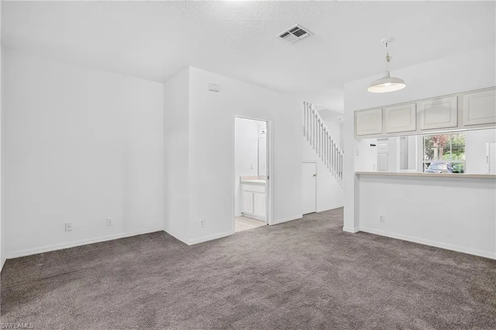 8073 Pacific Beach Drive Fort Myers, FL 33966