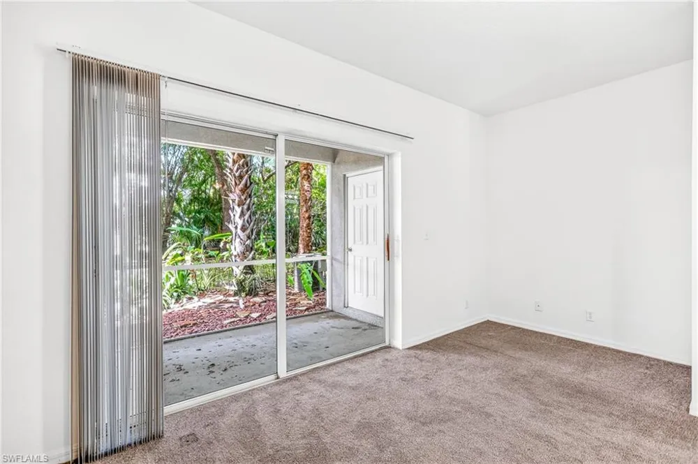8073 Pacific Beach Drive Fort Myers, FL 33966