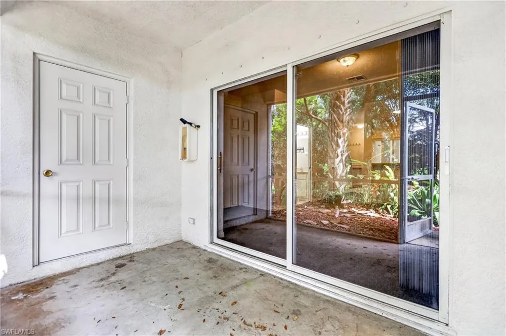 8073 Pacific Beach Drive Fort Myers, FL 33966