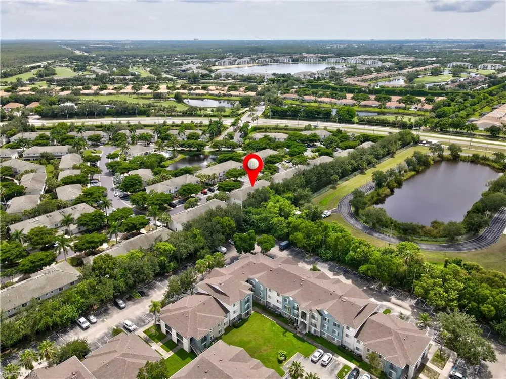 8073 Pacific Beach Drive Fort Myers, FL 33966