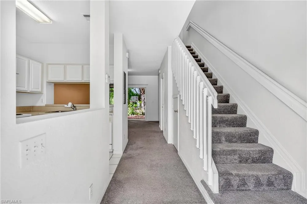 8073 Pacific Beach Drive Fort Myers, FL 33966