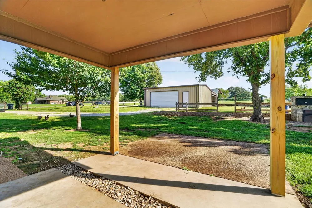 100 Green Meadows Circle Springtown, TX 76082