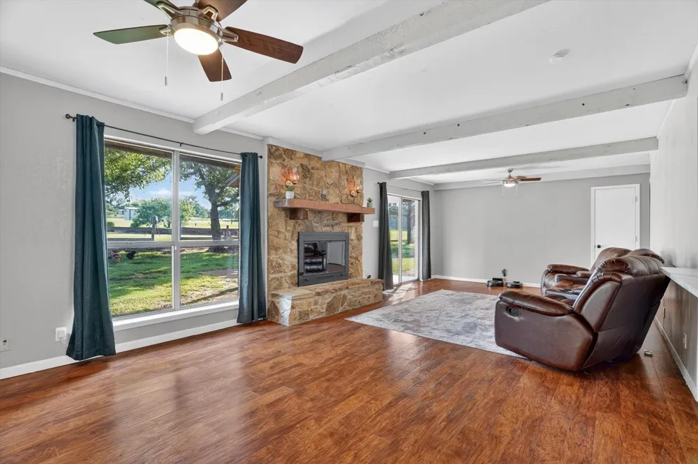 100 Green Meadows Circle Springtown, TX 76082