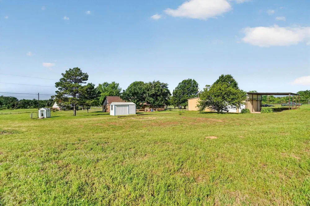100 Green Meadows Circle Springtown, TX 76082
